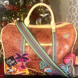 Consuela Suzie Jetsetter